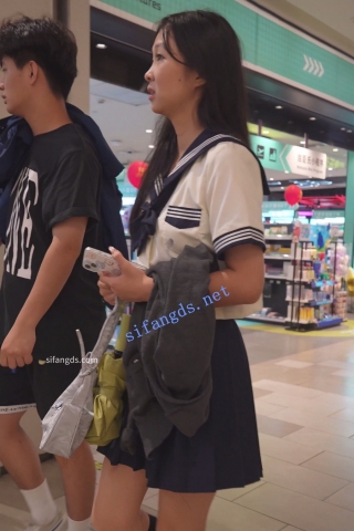 (BC-AA-550)制服jk小姐姐逛街..男友面前透心凉CD内裤脏了