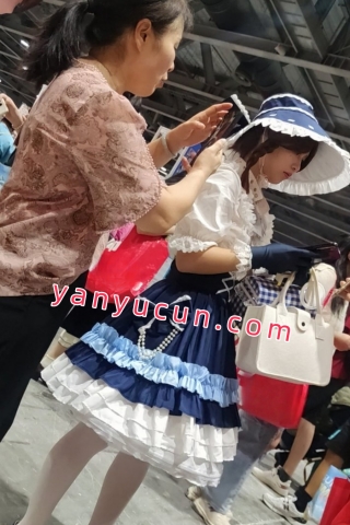 JQY-152抄底第五人格园丁兰丁闺梦纸内裤